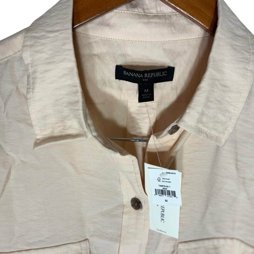 Banana Republic Cream Casual Button Down Shirt - Picture 5 of 6